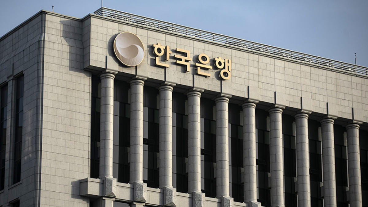  Bank of Korea Reduces Rates to 1.25% to Combat Economic Slowdown