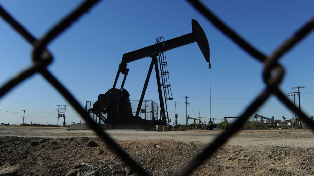 Iran Deal Talks Stir Market Turbulence: Is Cheaper Oil on the Horizon?