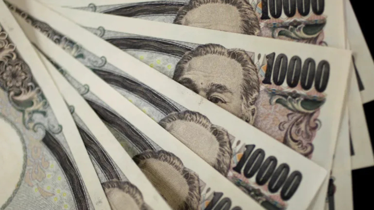 BOJ & SNB Walk Tightrope as Trump Fears Drive Unwanted Currency Strengths