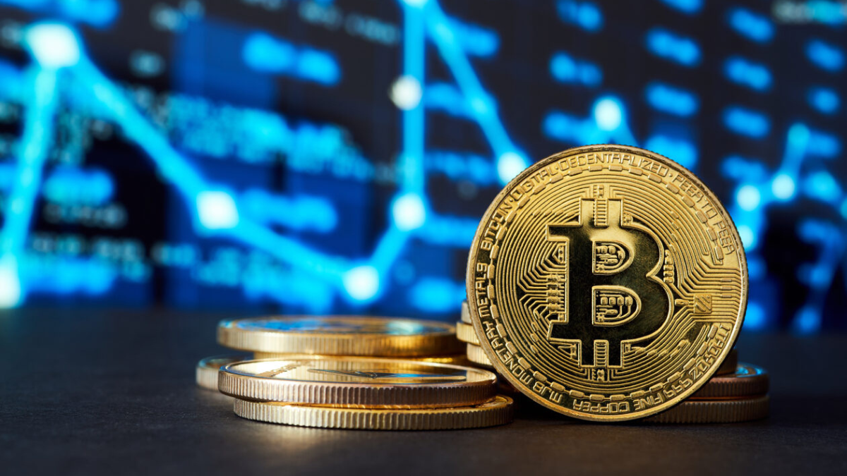Central Banks Rethink Bitcoin After UAE’s $5B Reserve Move: ‘Digital Gold’ Era Begins