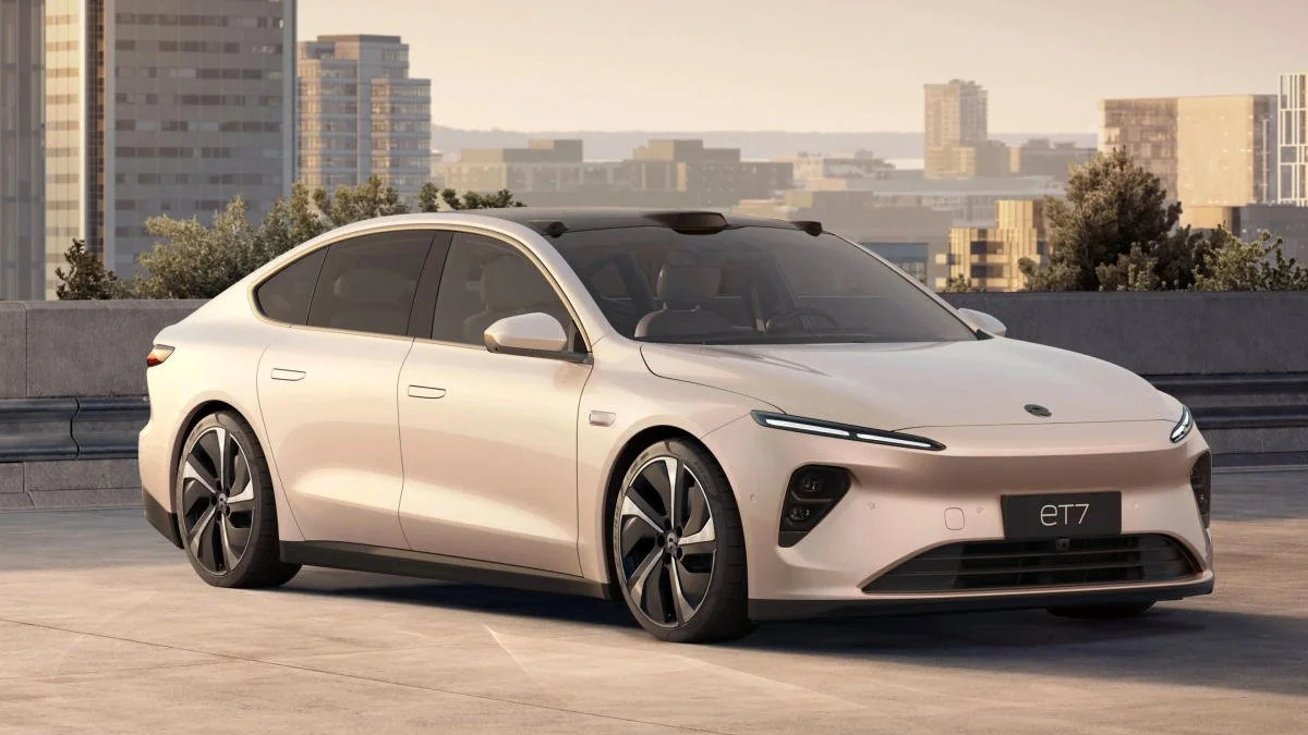 China’s EV Price War Fuels Global Expansion as XPeng, BYD, and Xiaomi Eye Overseas Markets